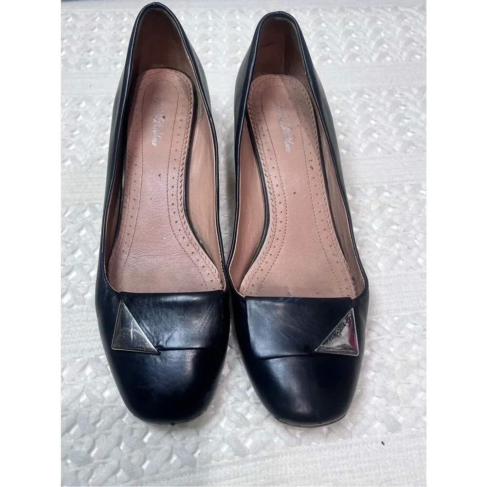Brooks Brothers Black Leather Block Heel Classic Square Toe Pumps Shoes Sz 8.5